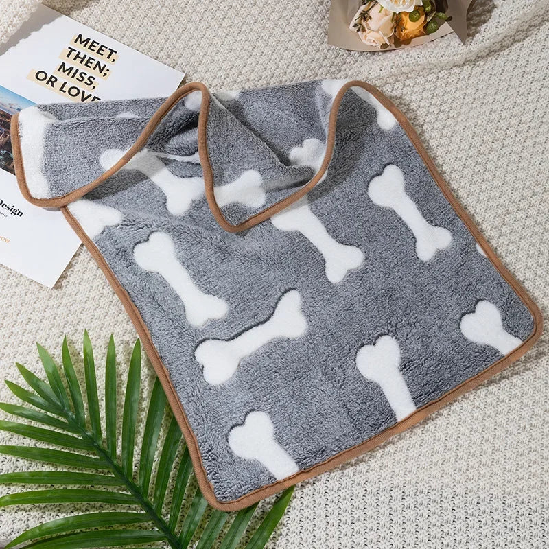 Coral Fleece Pet Sleeping Blanket for Cats & Dogs | Tenini Strive Pet