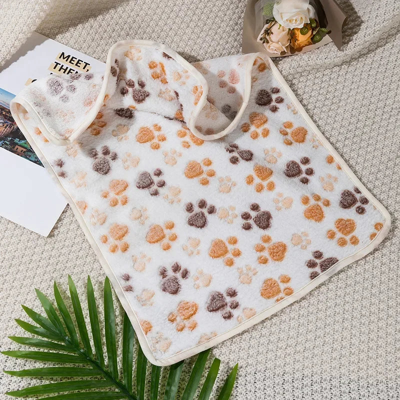 Coral Fleece Pet Sleeping Blanket for Cats & Dogs | Tenini Strive Pet